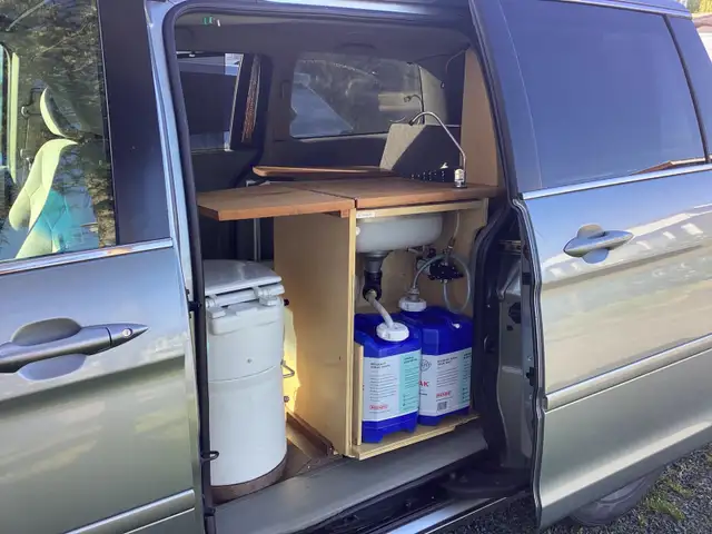 Honda Odyssey Camper Van - Photo 3