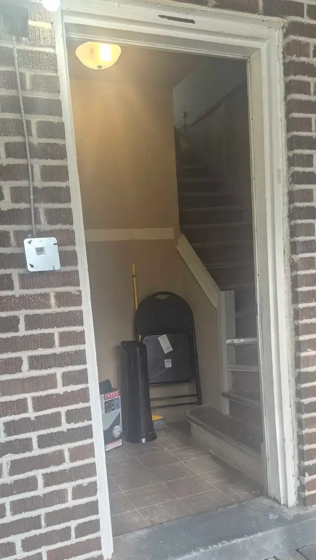 1 bedroom upper unit East Windsor Riverside area - Photo 3