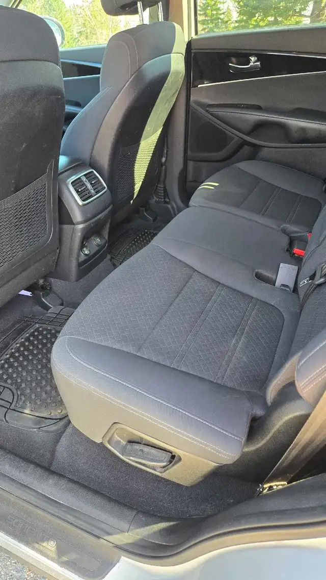 2017 Kia Sorento AWD - Photo 5
