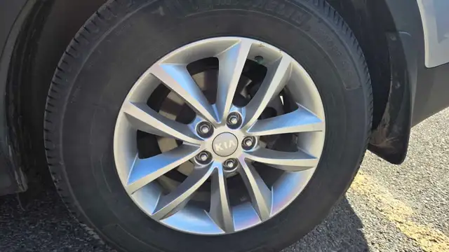 2017 Kia Sorento AWD - Photo 8