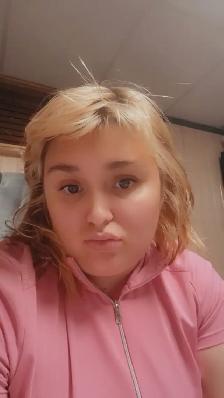Pregnant woman, looking for a 2 bedroom den apartment Toronto