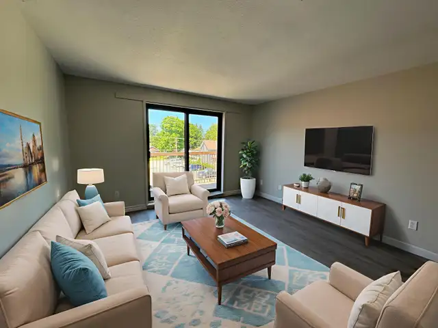 Two Bedroom Apartment in Exeter Ontario - Near Main St. Exeter! - Photo 2
