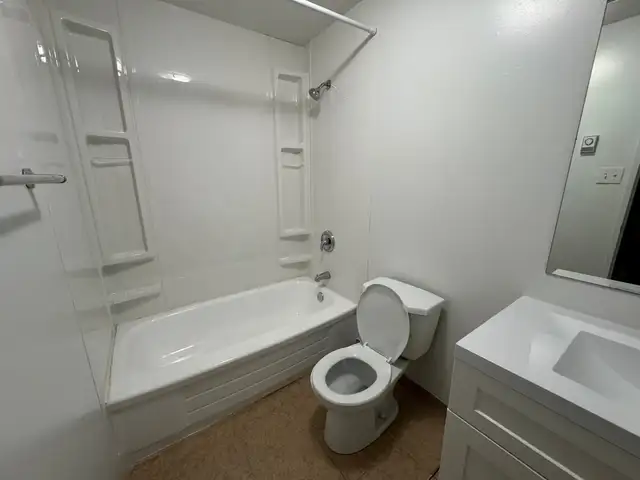 Two Bedroom Apartment in Exeter Ontario - Near Main St. Exeter! - Photo 7