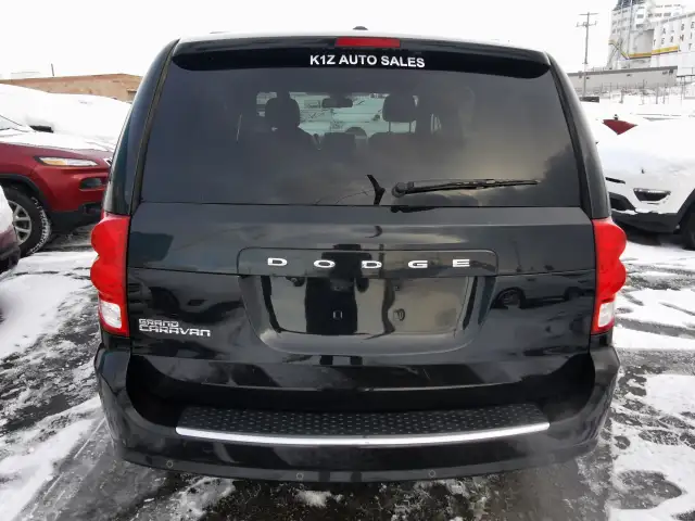 2020 Dodge Grand Caravan Premium Plus - Photo 3