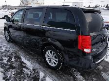 2020 Dodge Grand Caravan Premium Plus - Photo 4