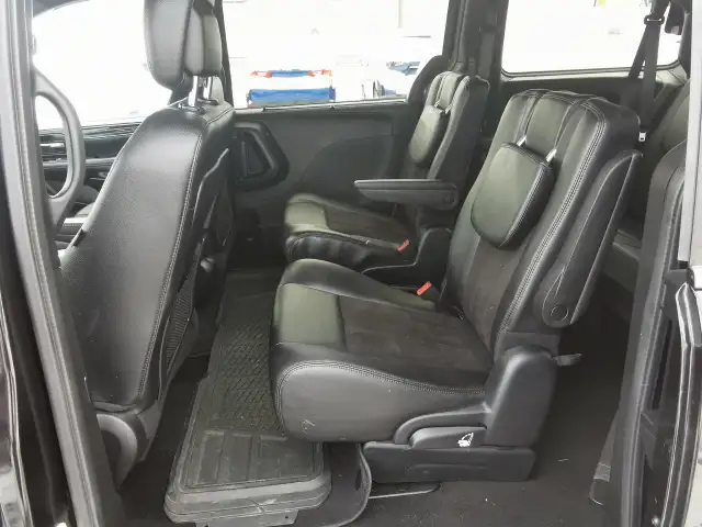 2020 Dodge Grand Caravan Premium Plus - Photo 8
