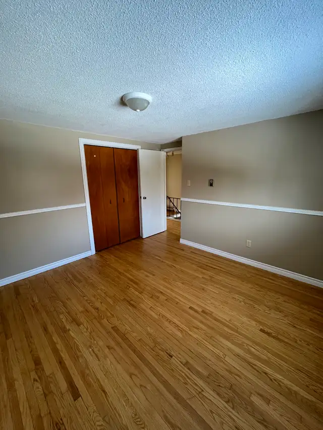 Centrally located  - 2.5 Bdrm Apartment in Stayner - Photo 7