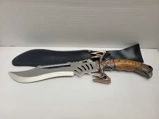 True Edge Canada Collectors Dagger w/sheath