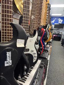 Guitars @ Cashopolis