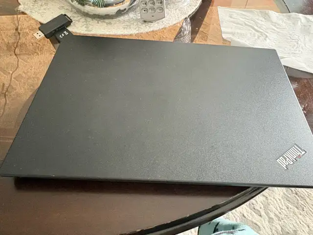 Lenovo ThinkPad T14 High-Performance Windows 11 Pro - Photo 2