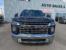 2020 Chevrolet Silverado 3500HD LTZ CREWCAB 4X4 / ACCIDENT FREE - Photo 2
