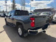 2020 Chevrolet Silverado 3500HD LTZ CREWCAB 4X4 / ACCIDENT FREE - Photo 8