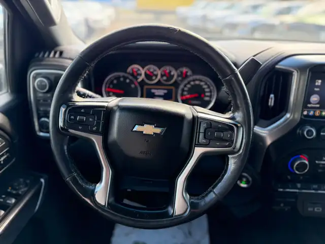 2020 Chevrolet Silverado 3500HD LTZ CREWCAB 4X4 / ACCIDENT FREE - Photo 14