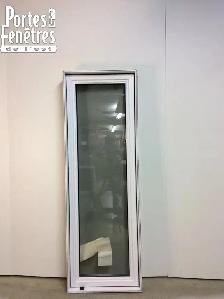 10253BP Fenêtre Battant PVC Blanc 1 sect 1 ouvr 21 3/4 x 61 1/2