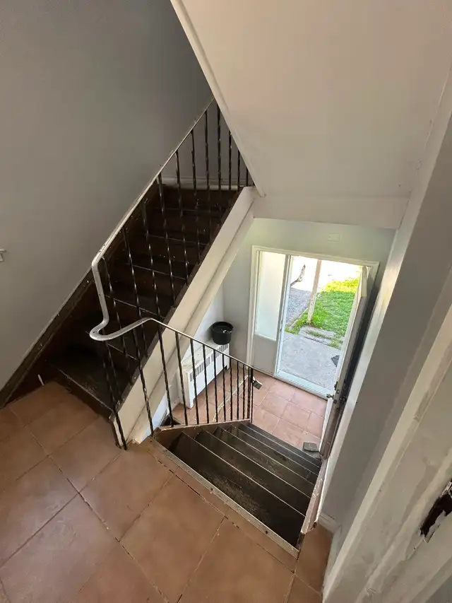 Triplex House for Rent – McCowan & Lawrence (Prime Location)