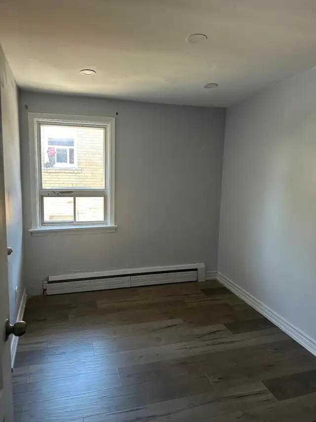 Triplex House for Rent – McCowan & Lawrence (Prime Location) - Photo 2