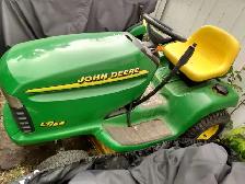 John Deere LT166 lawn mower STRIPPED FOR PARTS!