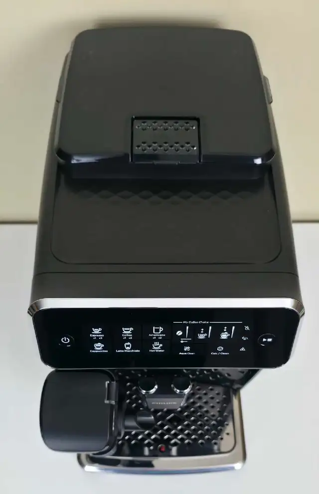 Philips 3200 Automatic Coffee Machine withLatteGo - Photo 2
