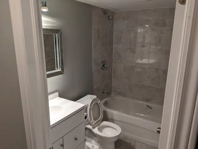 Luxury legal Basement for rent - South end, Guelph - Photo 9