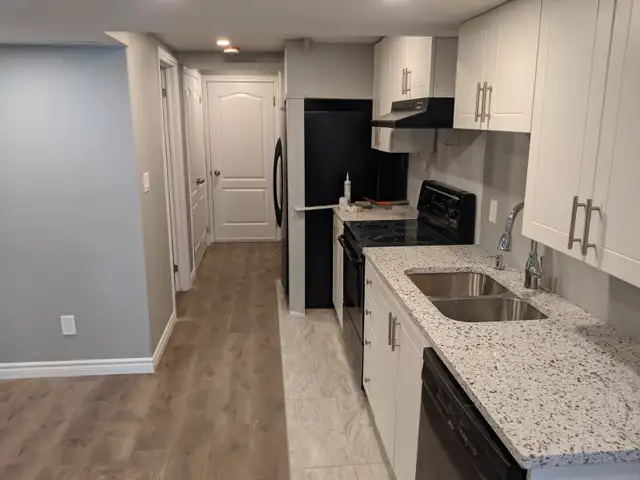 Luxury legal Basement for rent - South end, Guelph - Photo 11