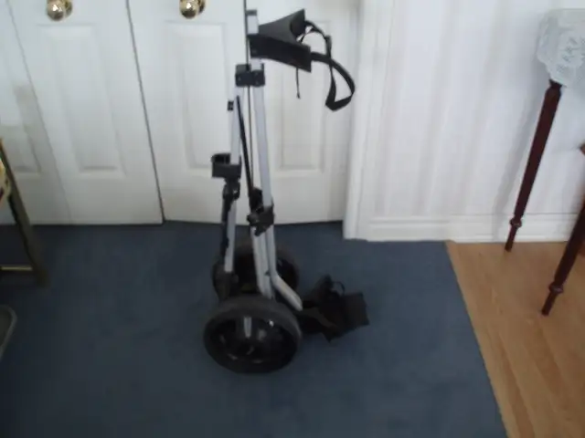 GOLF CLUBS CART  -  LIKE NEW
