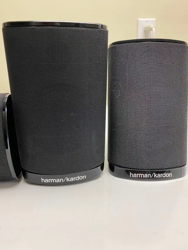 Harmon Kardon 5 Speaker Home theatre set , Center & 4 satellite - Photo 2