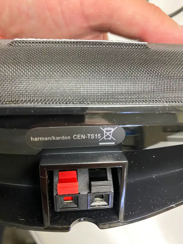 Harmon Kardon 5 Speaker Home theatre set , Center & 4 satellite - Photo 5