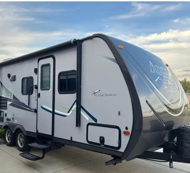 2018 coachmen apex ultra lite 215RBK - Photo 9