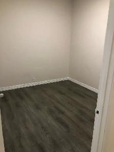 Like New 3 bedrooms apt for rent Spadina Ave & College St. - Photo 6