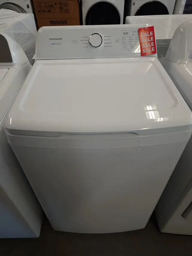 Frigidaire '25' White Top Load Washer on Sale‼️