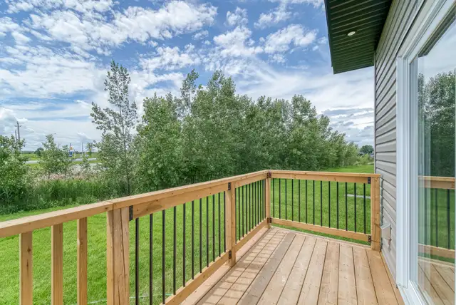 HUGE 2 BEDROOM FOR RENT IN WENDOVER - Photo 8