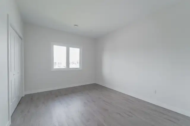 HUGE 2 BEDROOM FOR RENT IN WENDOVER - Photo 13