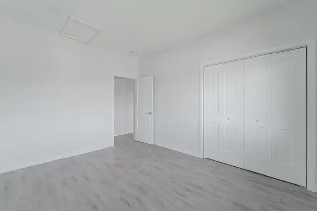 HUGE 2 BEDROOM FOR RENT IN WENDOVER - Photo 14