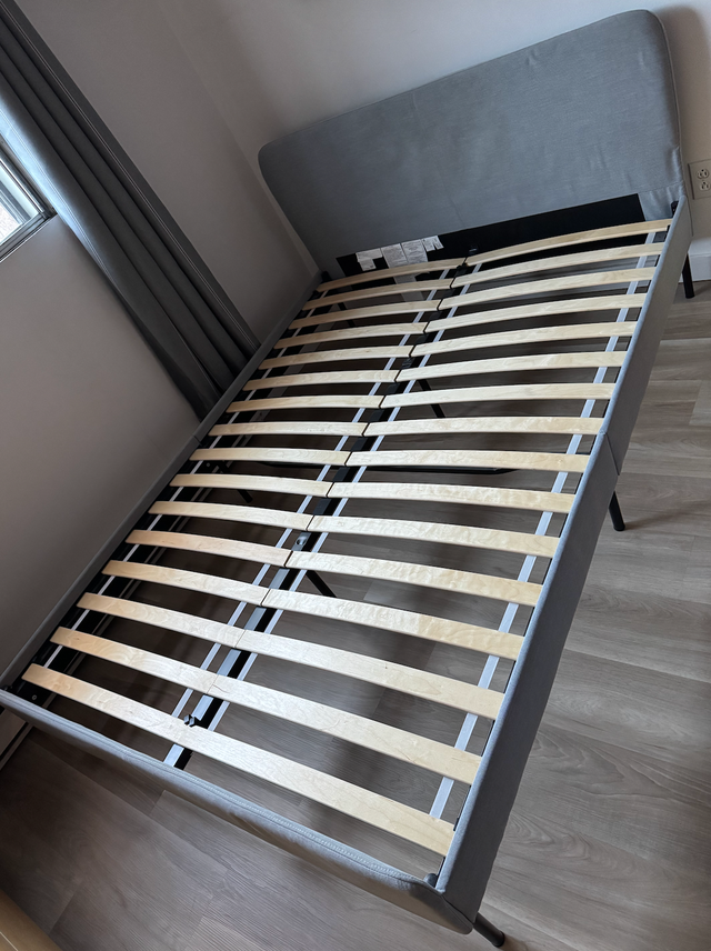 Structure de lit Ikea SLATTUM 2 places sans matelas à vendre - Photo 3