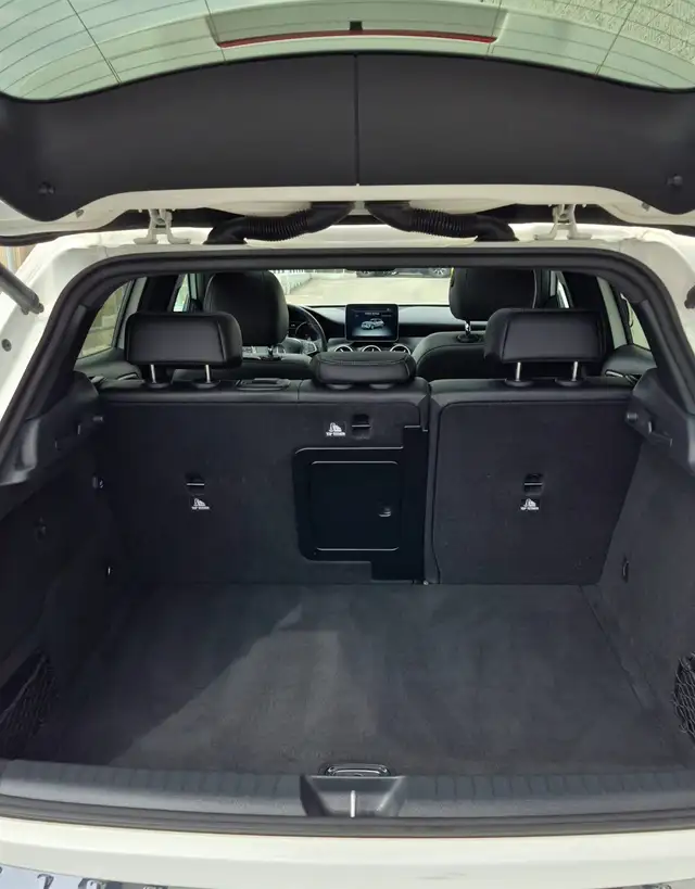 2019 Mercedes-Benz GLA250 AMG Package 4Matic - Photo 4