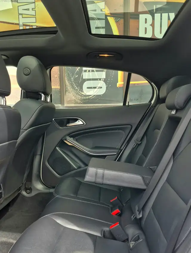 2019 Mercedes-Benz GLA250 AMG Package 4Matic - Photo 6