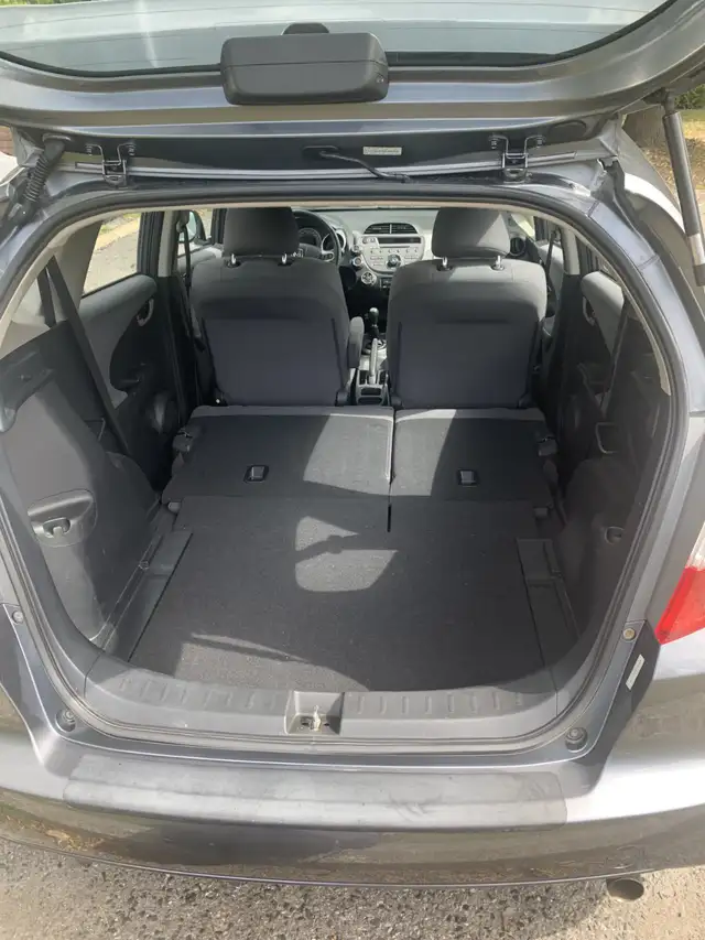 Honda Fit LX 2013 manuel 5 vitesses extra propre aucune rouille - Photo 10