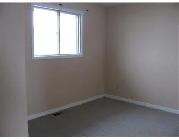 Room for rent in quiet triplex. Close to bus route, plaza, - Photo 3