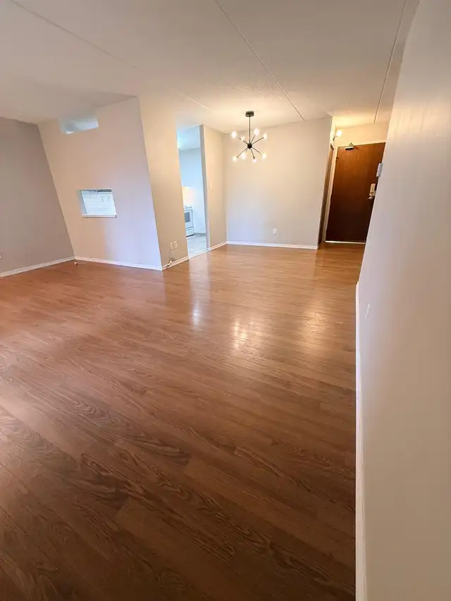 Quiet 2BR in River Heights / Tuxedo Facing Green Space - Photo 3