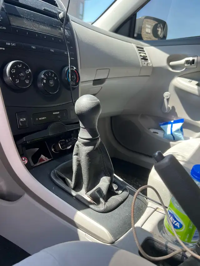 2009 Toyota Corolla manual transmission - Photo 5