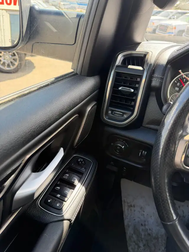 2020 Ram 1500 SPORT CREWCAB 4X4 - Photo 19