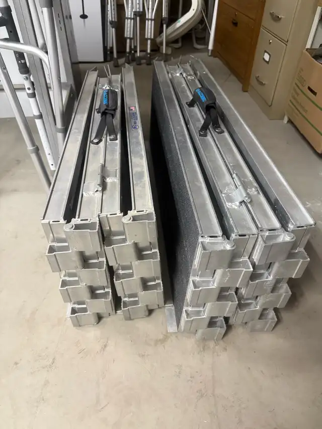 EZEE ACCESS FOLDING RAMPS.
