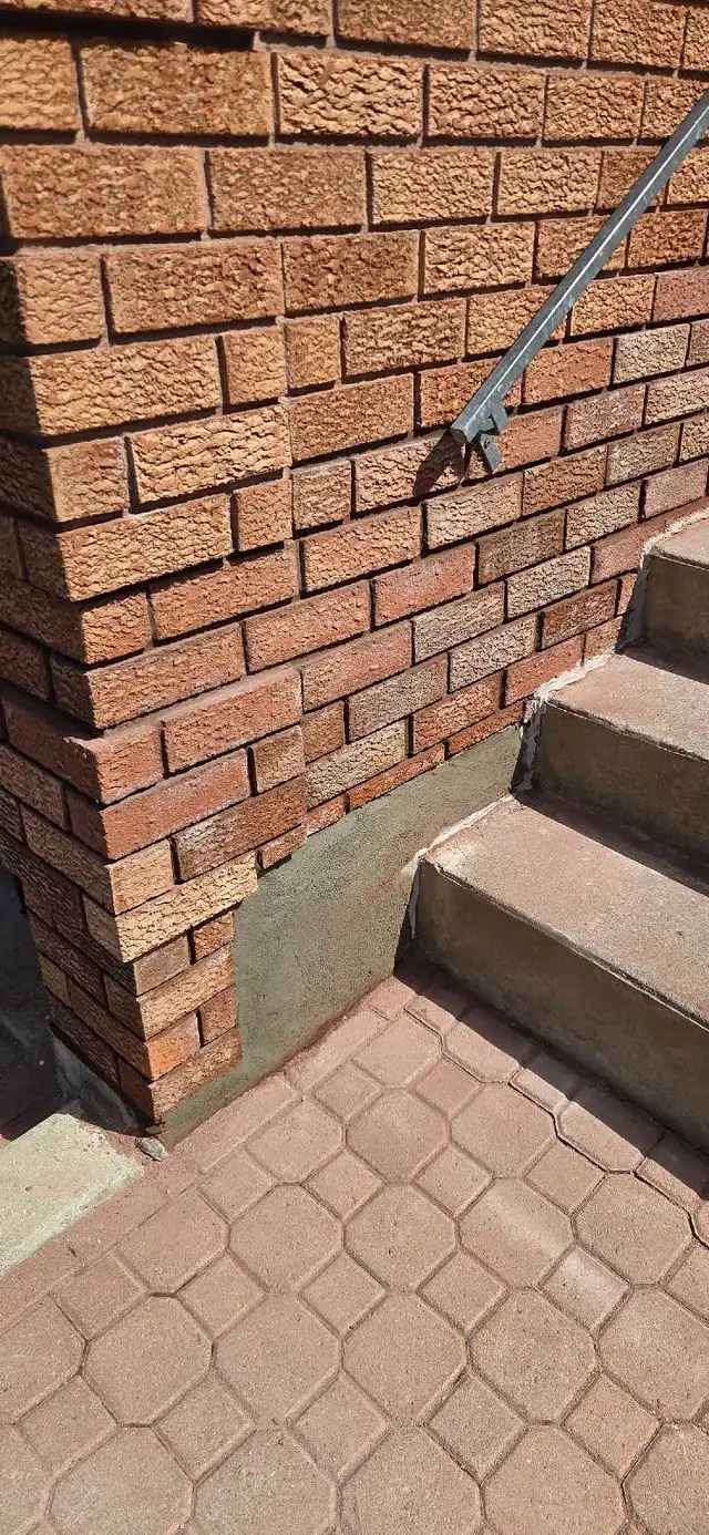 Bricklayer Mason Stone Brick block - Photo 3