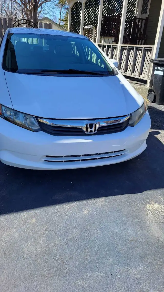 2013 Honda Civic LX - Photo 2