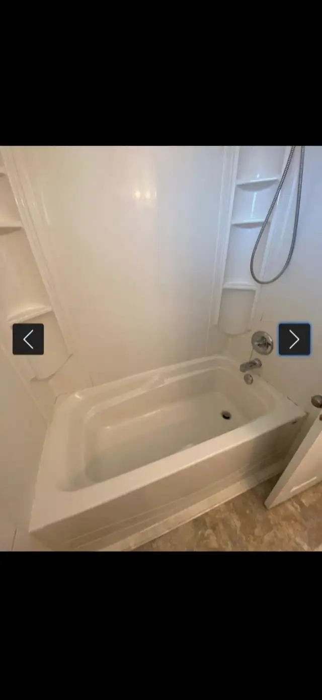 Beautiful 3 bedroom 2 bath. Great for a family - Photo 8