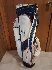 SET OF GOLF CLUBS   BAG   BALLS   TEES - Photo 6