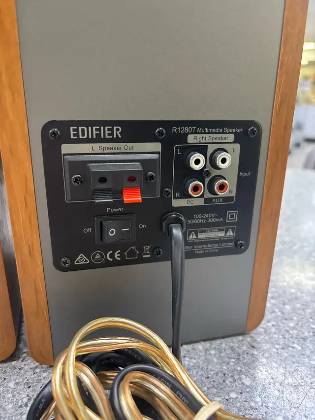 Edifier R1280T Multi-Media Speaker Pair - Photo 3