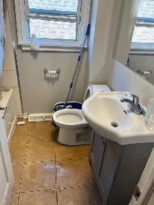 Private Room – 978 Langlois Ave, Windsor