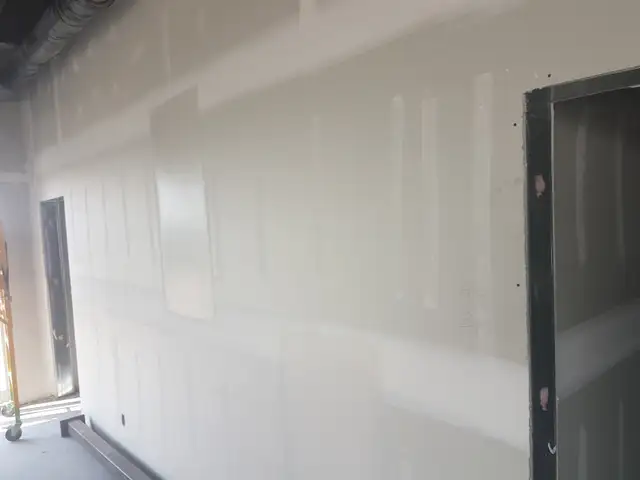 CALGARY Drywall Tapers looking for new projects - Photo 9