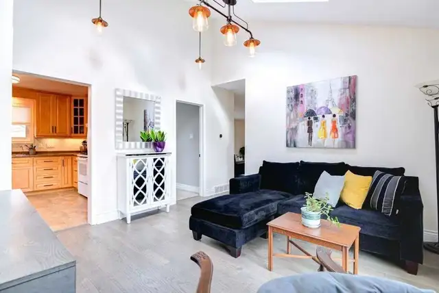 Beautiful Upgraded Home For Rent - $3000 - Photo 4